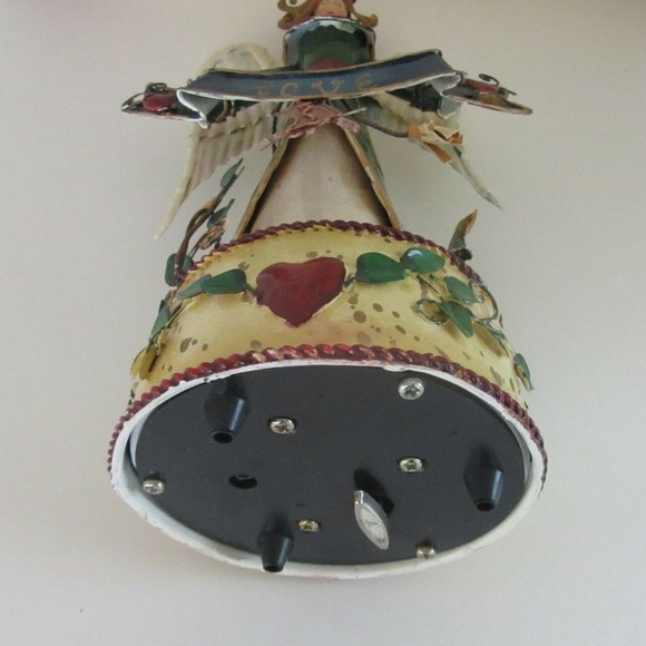 Musical Christmas angel music box  "Hark the Herald Angels" - Picture 6 of 6